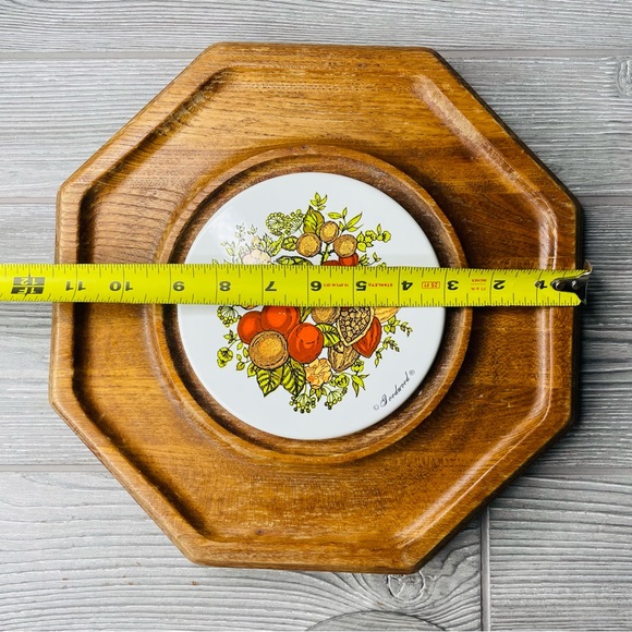 Vintage Goodwood teak / ceramic cheese & cracker tray with glass dome cloche - Picture 4 of 11